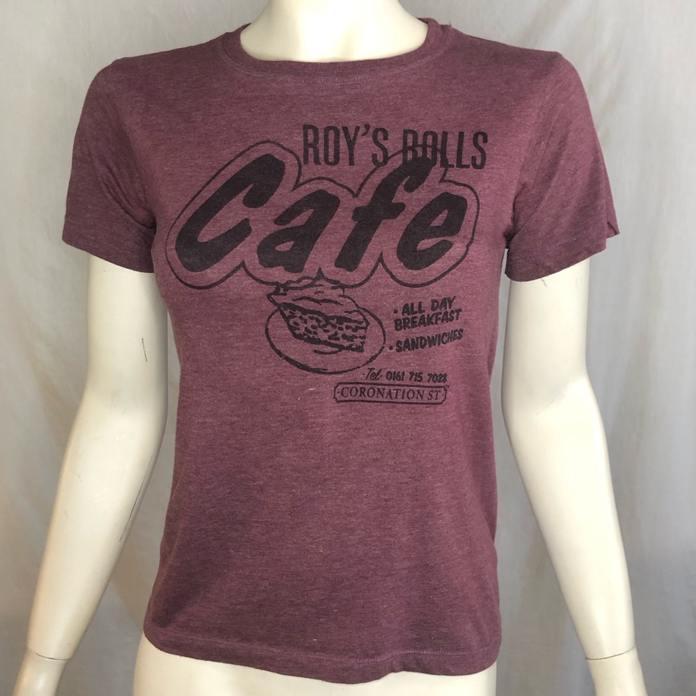 Coronation Street Roy’s Rolls Cafe CBC woman’s burgundy t shirt size small